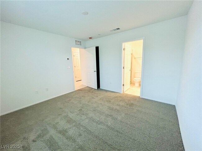 Building Photo - 1163 Heliodor Ave