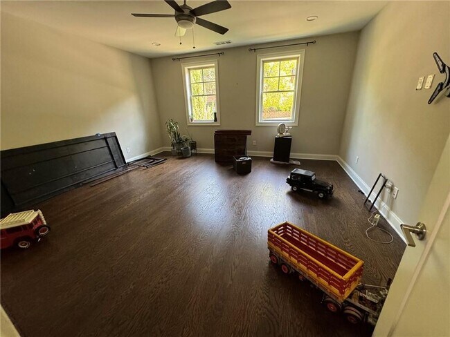 Building Photo - 1130 Cordia Ave