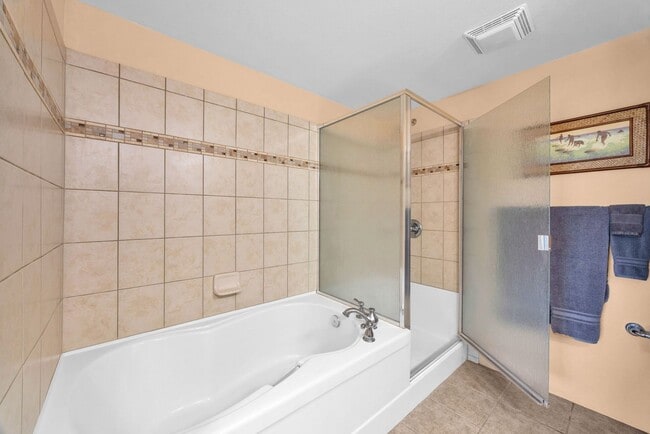 Building Photo - Furnished 3BR Condo at Opukea – Central A/C, 2 Parking Stalls, Prime Lahaina Location