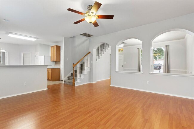 Building Photo - 1720 Briarton Ln S