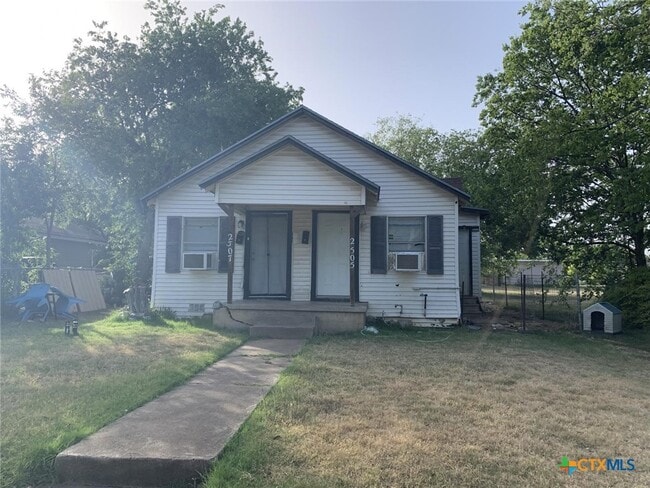 Primary Photo - 2505 Reuter Ave