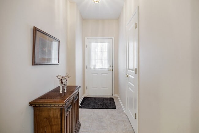 Building Photo - 12452 Wedgemere Dr