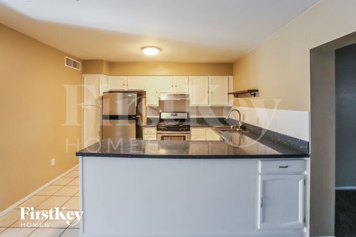 Building Photo - 14801 N 37th Pl