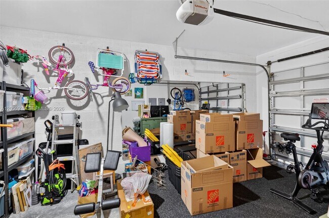 Building Photo - 2149 SW 30th Ct