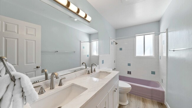 Building Photo - Southwest Reno Stunner - One of a Kind!!!!