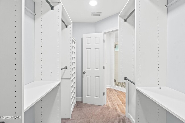 Building Photo - 136 Derby Woods Dr