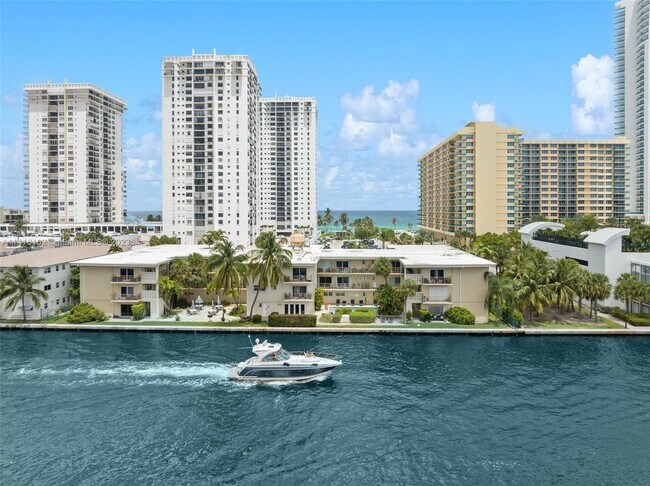 Building Photo - 2600 S Ocean Dr