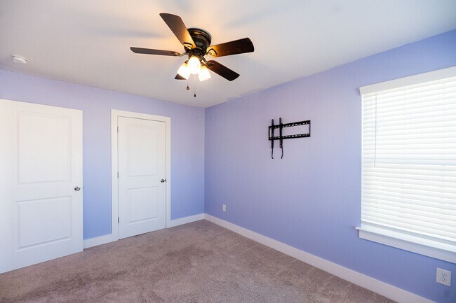 Building Photo - Beautiful 3Bed/2.5Bath Townhome located in Kernersville at Welden Village