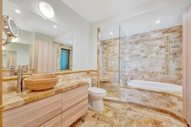 Building Photo - Beautiful West of the Trail 3-Bed/2-Bath H...