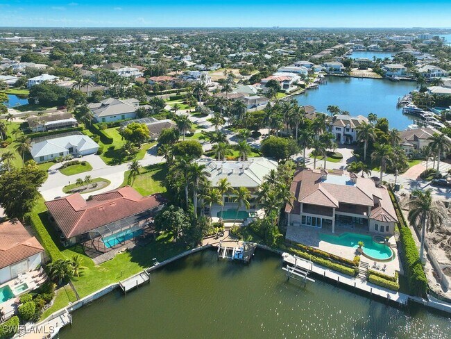 Building Photo - 377 Pirates Bight