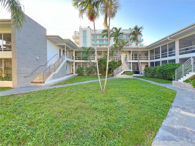 Building Photo - 9200 E Bay Harbor Dr