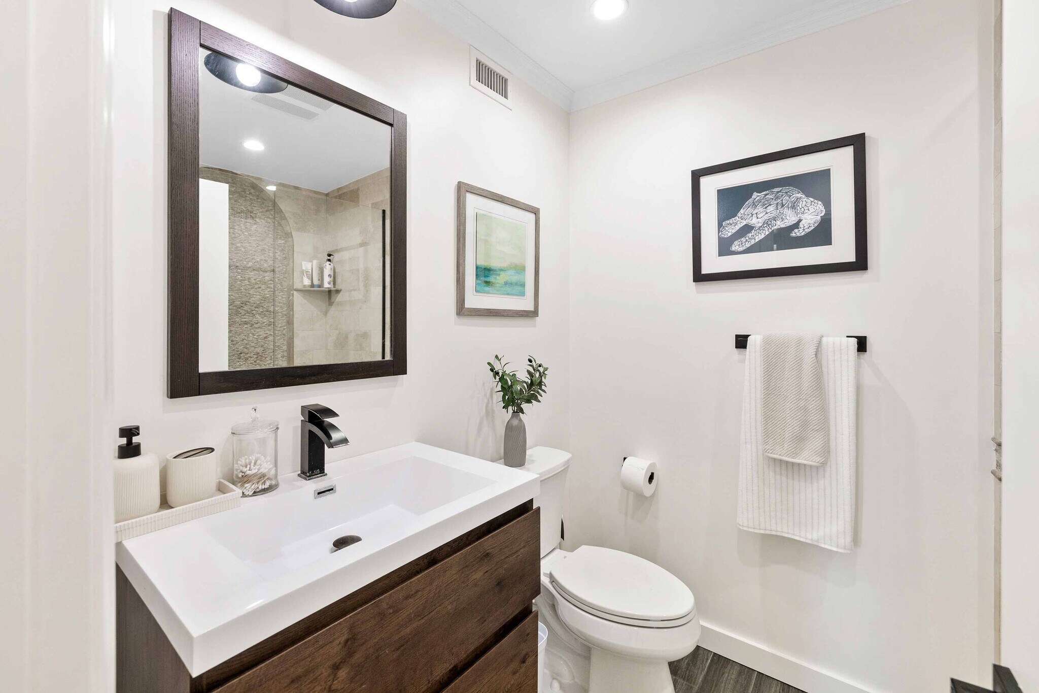 Building Photo - 309 20th Pl