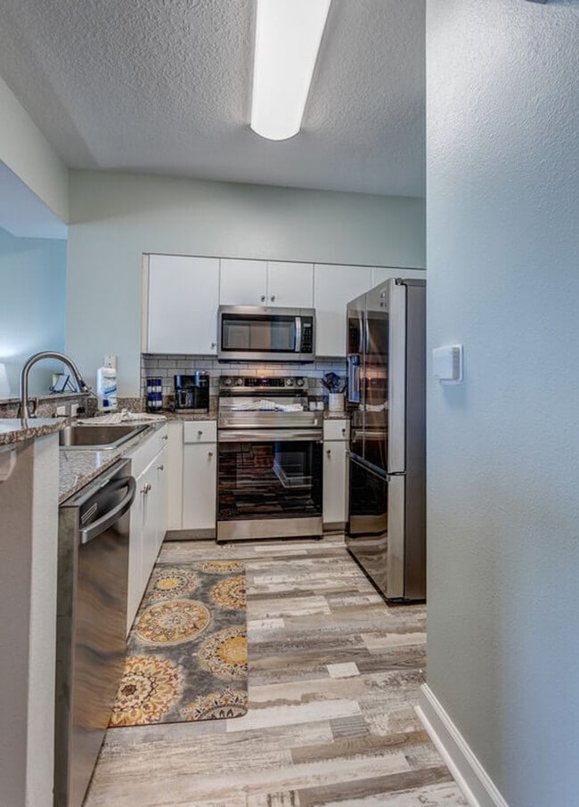 Building Photo - 998 Gulfside Ct