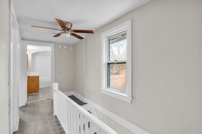 Building Photo - 210 Roseto Ave