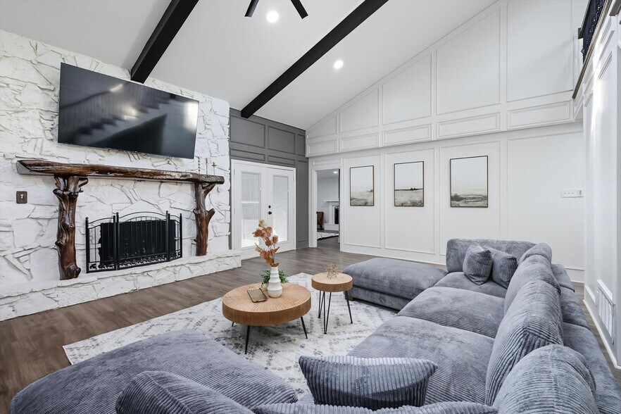 Building Photo - 3667 High Rd