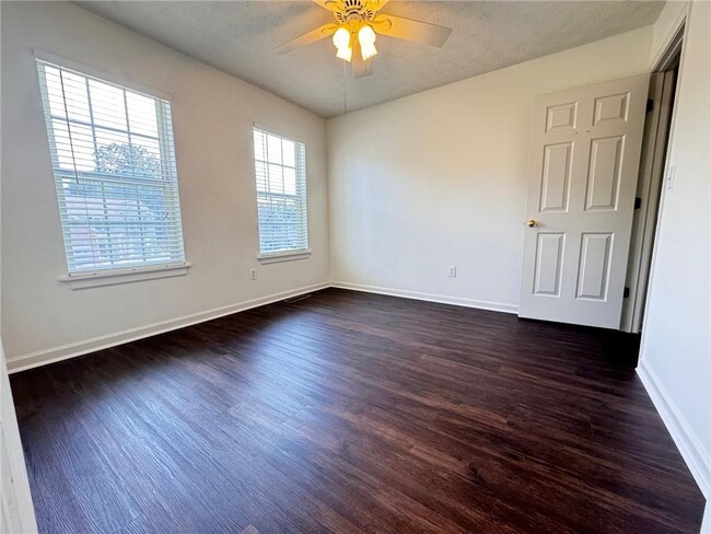 Building Photo - 3945 Brushy Creek Way
