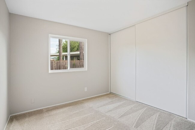Building Photo - 8401 Dube Ct
