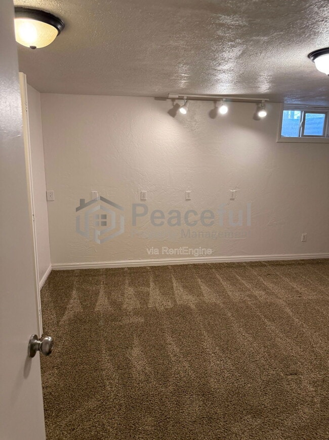 Building Photo - 2009 W Celia Way