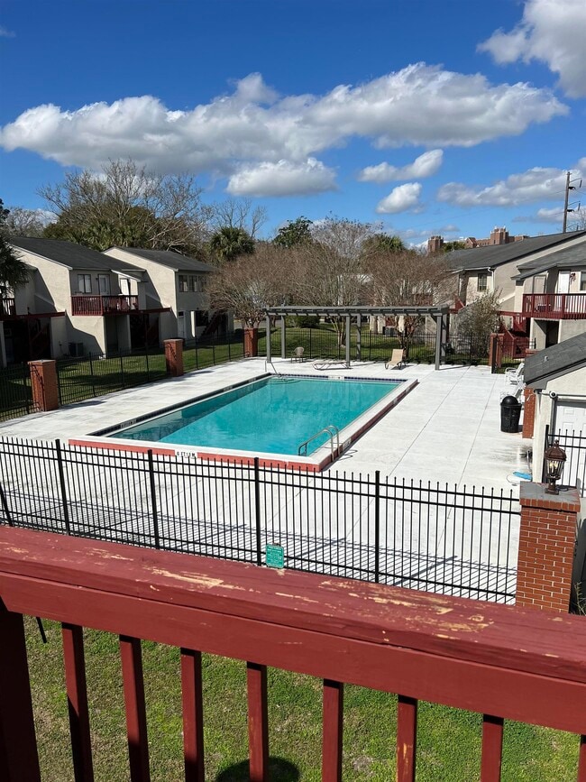 Building Photo - 1309 Airport Dr