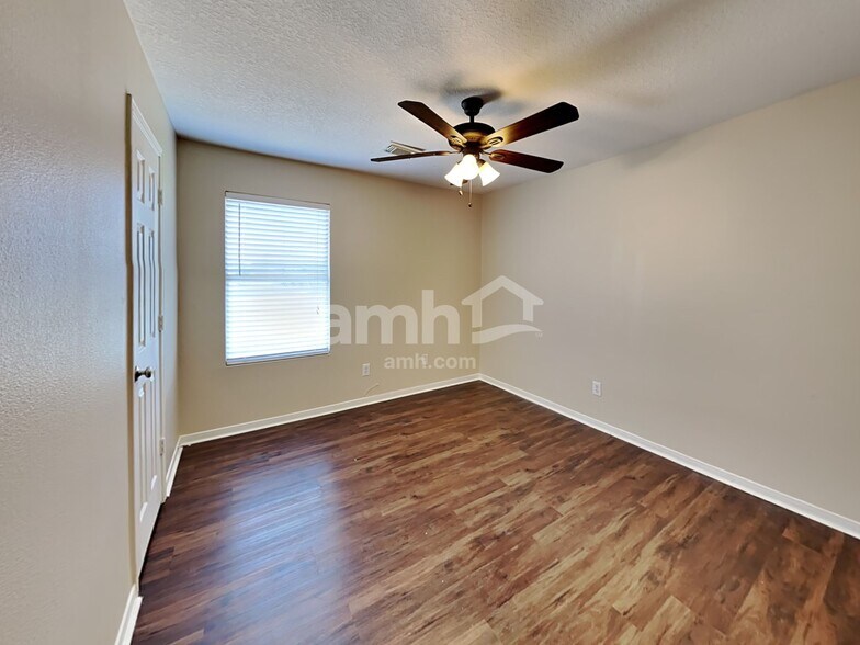Building Photo - 17907 Juniper Green Trl