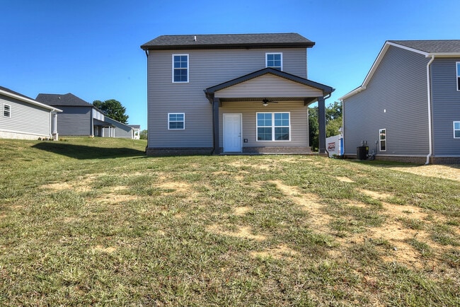 Building Photo - 330 Pauline Ingle Dr