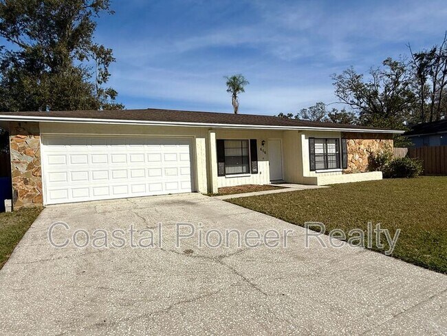 Building Photo - 606 Sandy Creek Dr