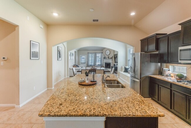 Building Photo - 23426 Tirino Shores Dr