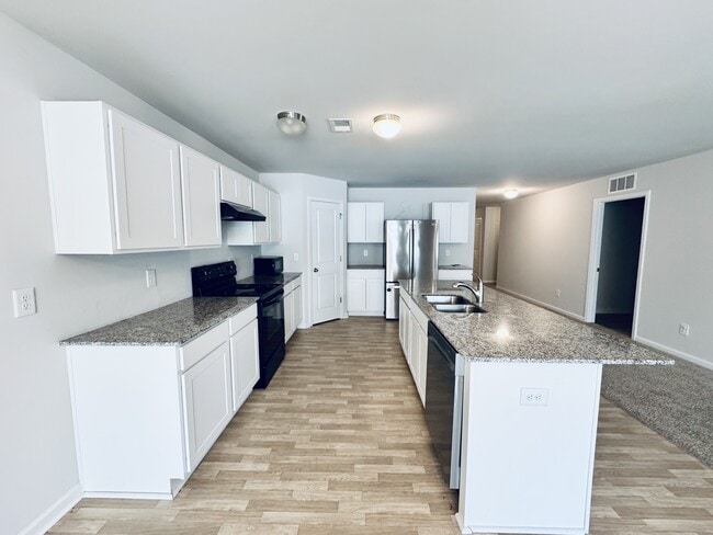 Building Photo - 136 Foxford Dr