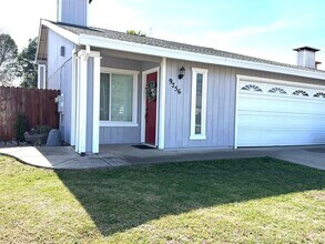 Building Photo - 9756 Greensboro Cir