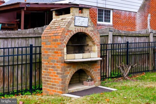 Building Photo - 7137 Murray Ln