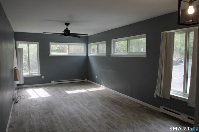 Building Photo - 3699 Broadbridge Ave