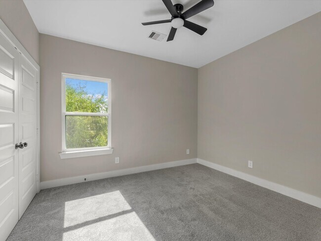 Building Photo - 7802 Queen St