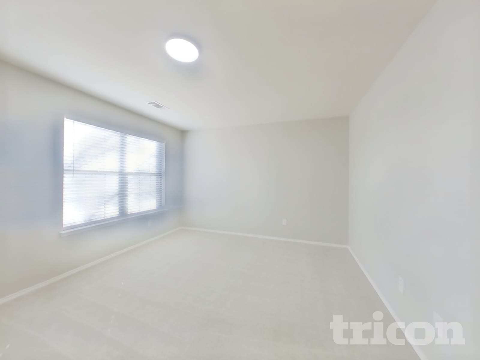 Building Photo - 5033 Meridian Ln