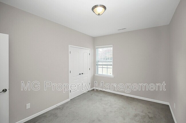 Building Photo - 15111 Brannock Hills Dr