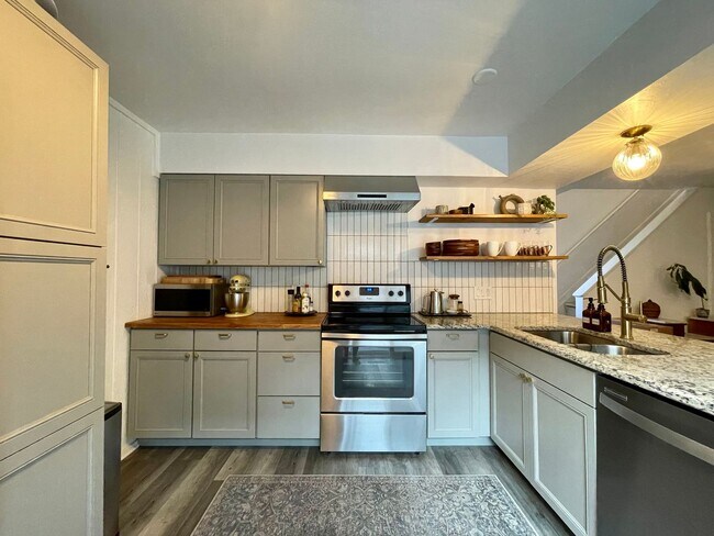 Building Photo - Spacious 2bed/2bath Condo in Aurora