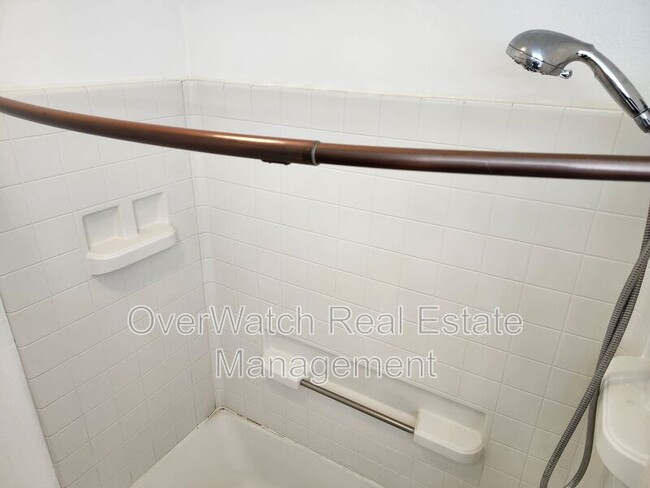 Building Photo - 9940 Grange Dr