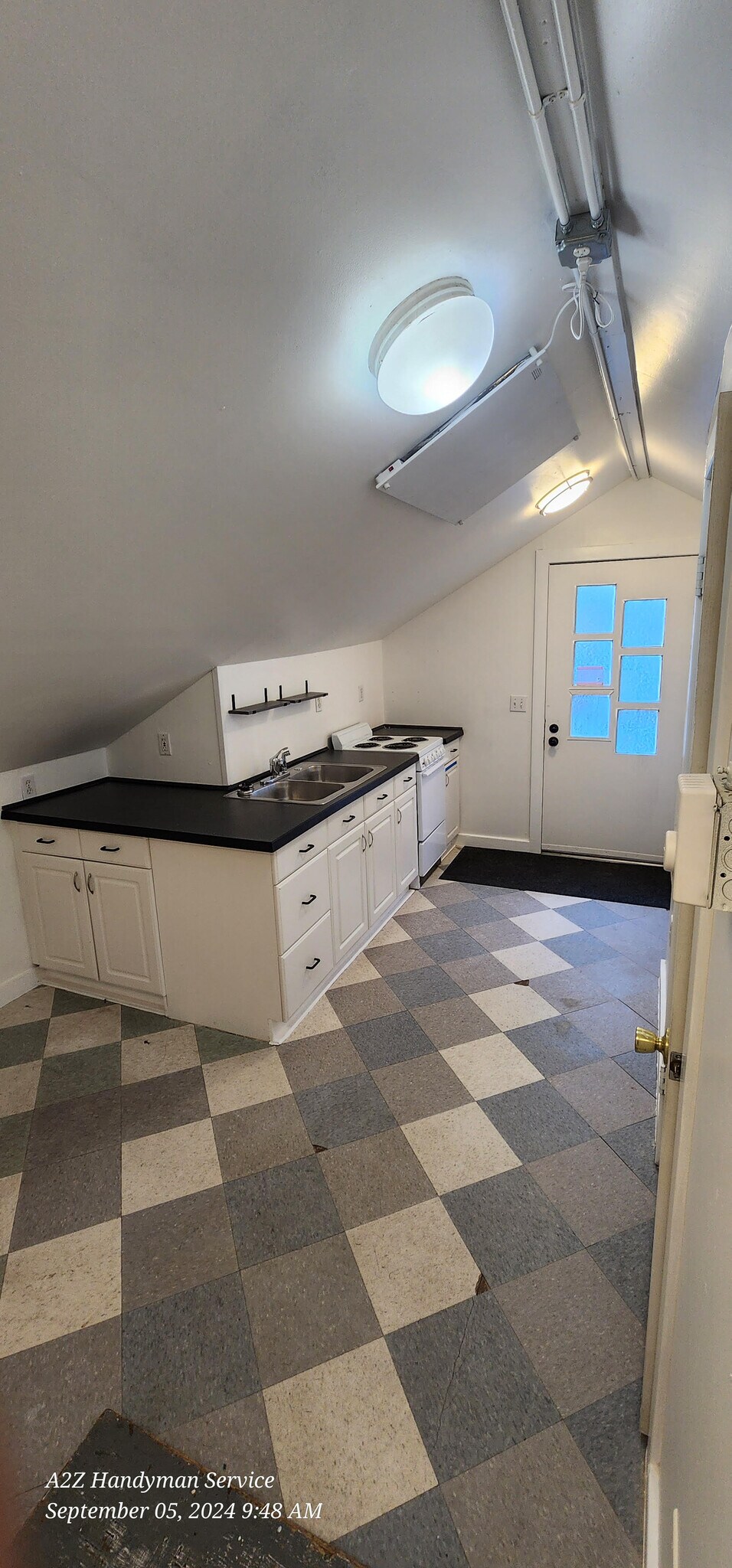 Building Photo - 520 Boulevard