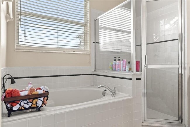 Building Photo - 13609 Sky Blue Ct