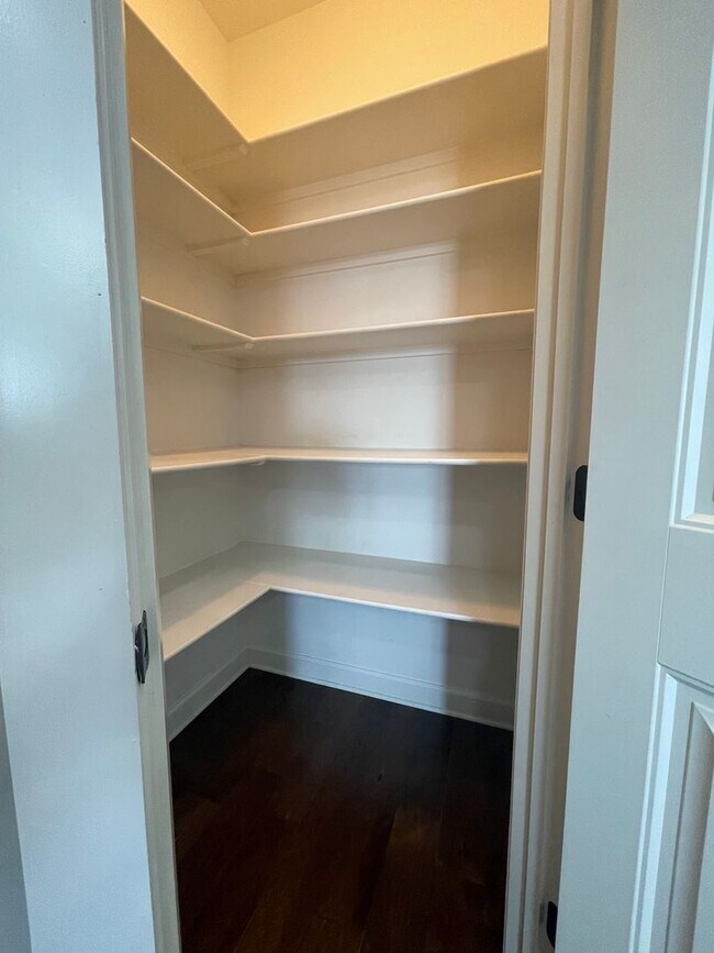 Building Photo - Great location in Sherwood