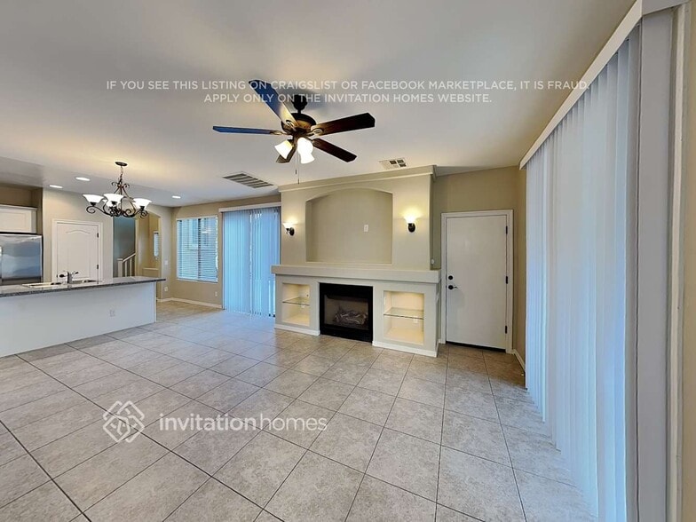 Building Photo - 14541 W Maui Ln