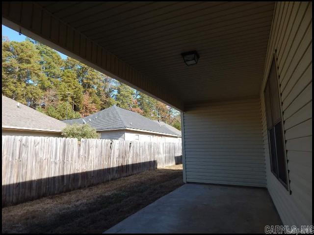 Building Photo - 521 Wisteria Dr