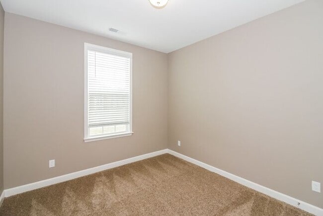 Building Photo - Now Leasing a 4-Bedroom 3 Bath Home In Hor...