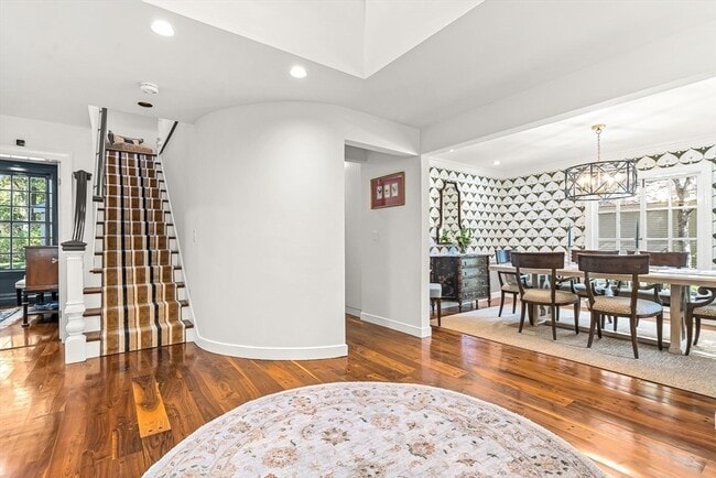 Building Photo - 2 Phillips Pond Rd