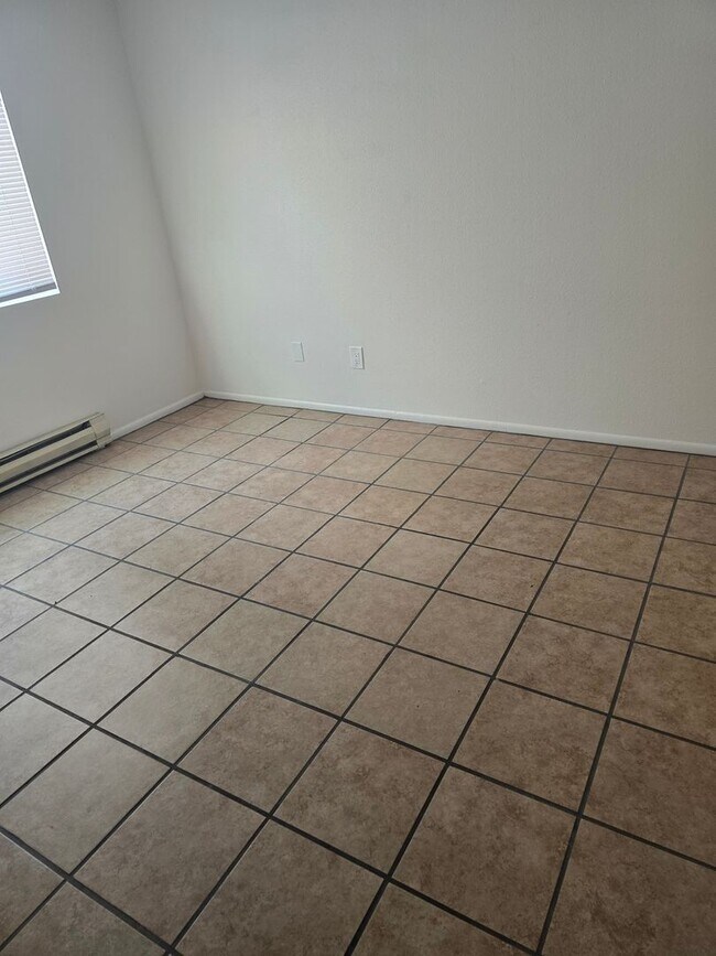 Building Photo - 920 N Belvedere Ave