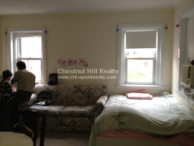 Building Photo - 1223 Beacon St