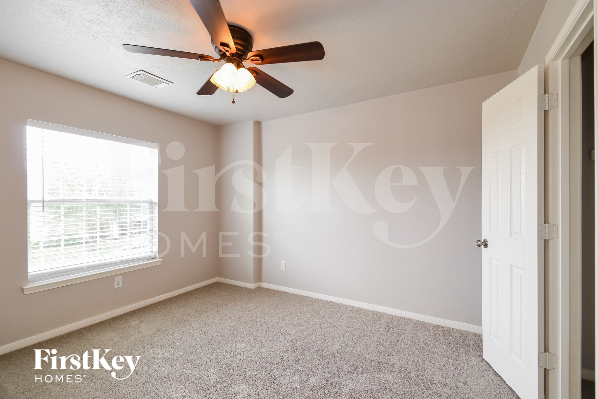 Building Photo - 4814 Emerald Bay Cir