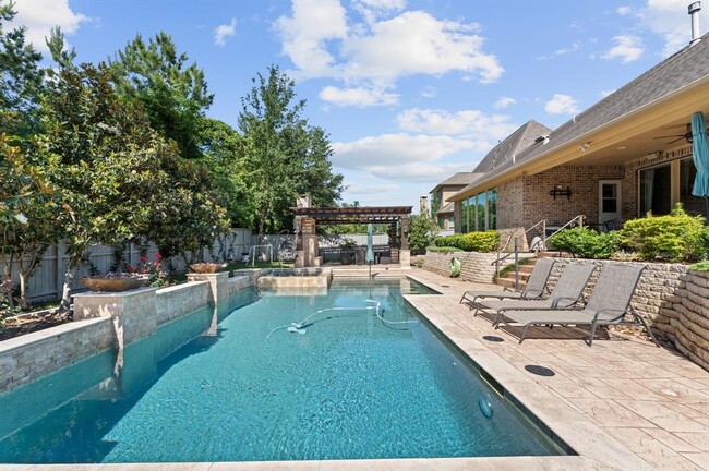 Building Photo - 15 Argosy Bend Pl