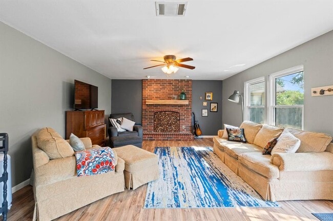 Building Photo - 14401 Richard Walker Blvd