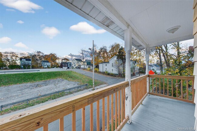 Building Photo - 11 Zimmer Ave