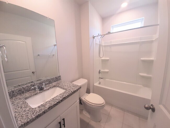 Building Photo - 3085 White Hbr Dr